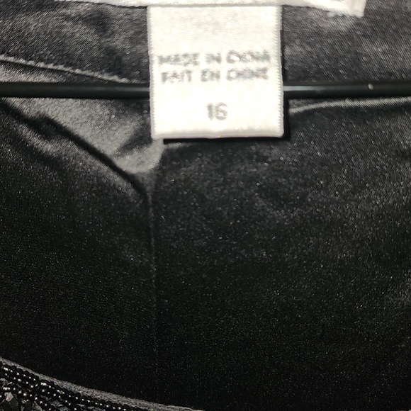 Ladies Designer Top - Picture 3 of 4